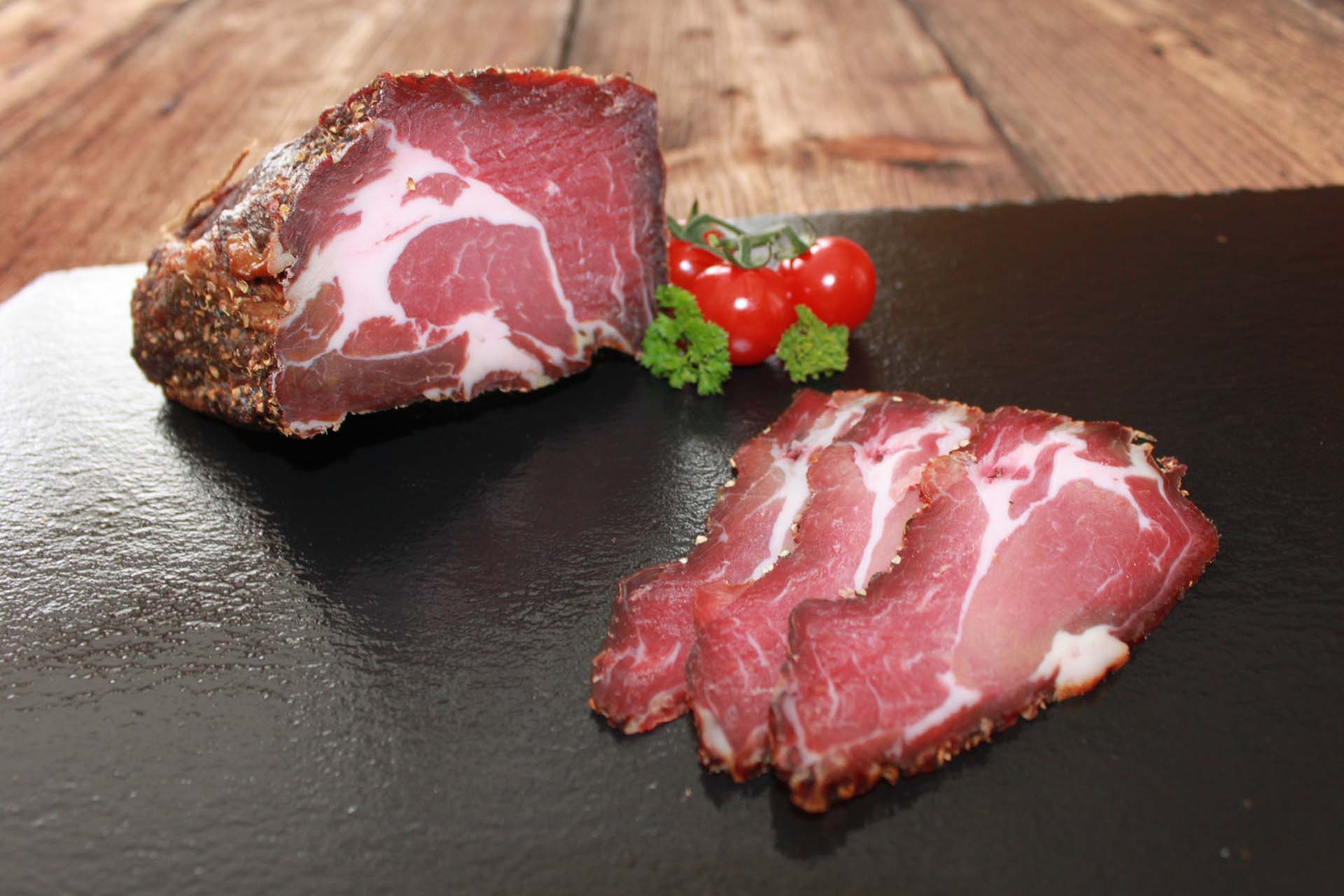 Aufgeschnittene Wurst aus dem Bregenzerwald